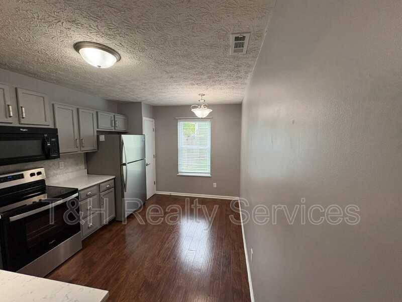 7709 Bayhill Dr - Photo 6 of 20