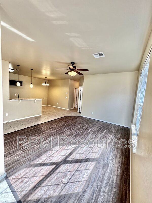115 Bison Court Way - Photo 2 of 19