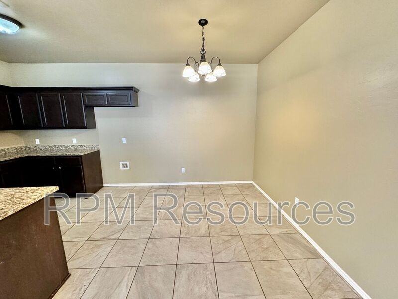 115 Bison Court Way - Photo 6 of 19