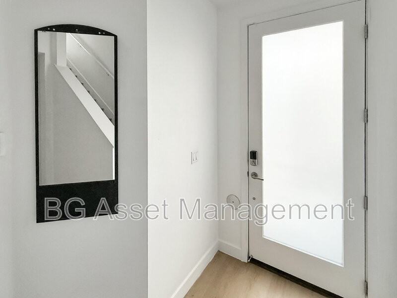 3909 Wattling St - Photo 2 of 41