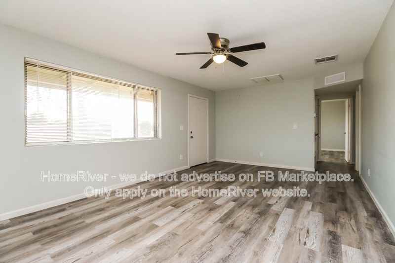 512 S 75th Pl - Photo 2 of 18