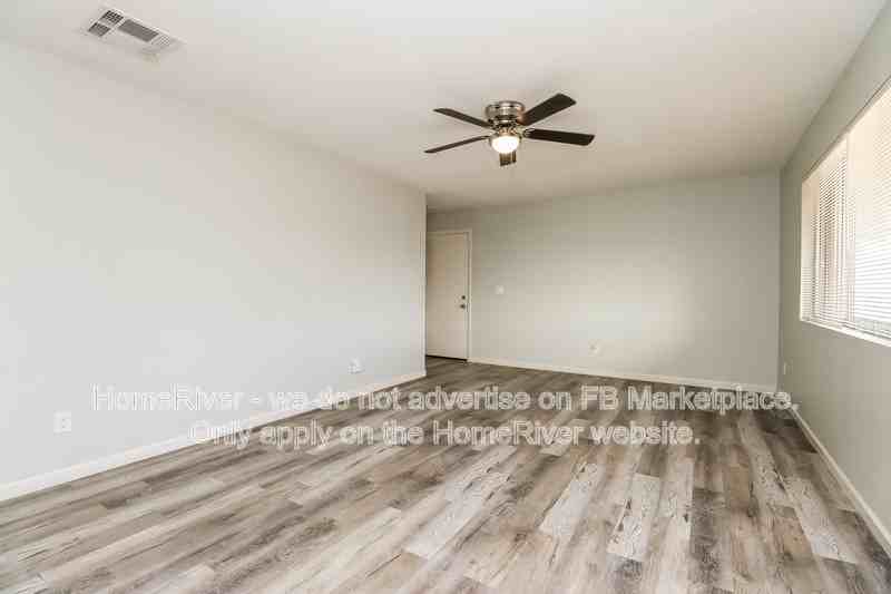 512 S 75th Pl - Photo 3 of 18