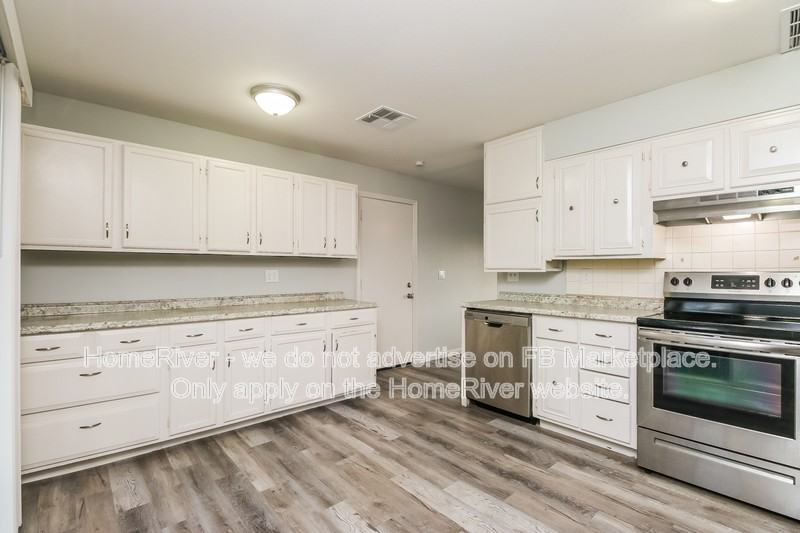 512 S 75th Pl - Photo 7 of 18