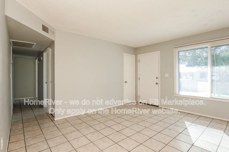 5146 W Berkeley Rd - Photo 3 of 18