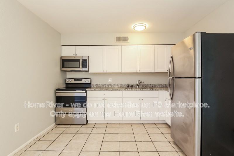 5146 W Berkeley Rd - Photo 6 of 18