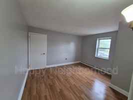 featured image of 5 Upson St #4