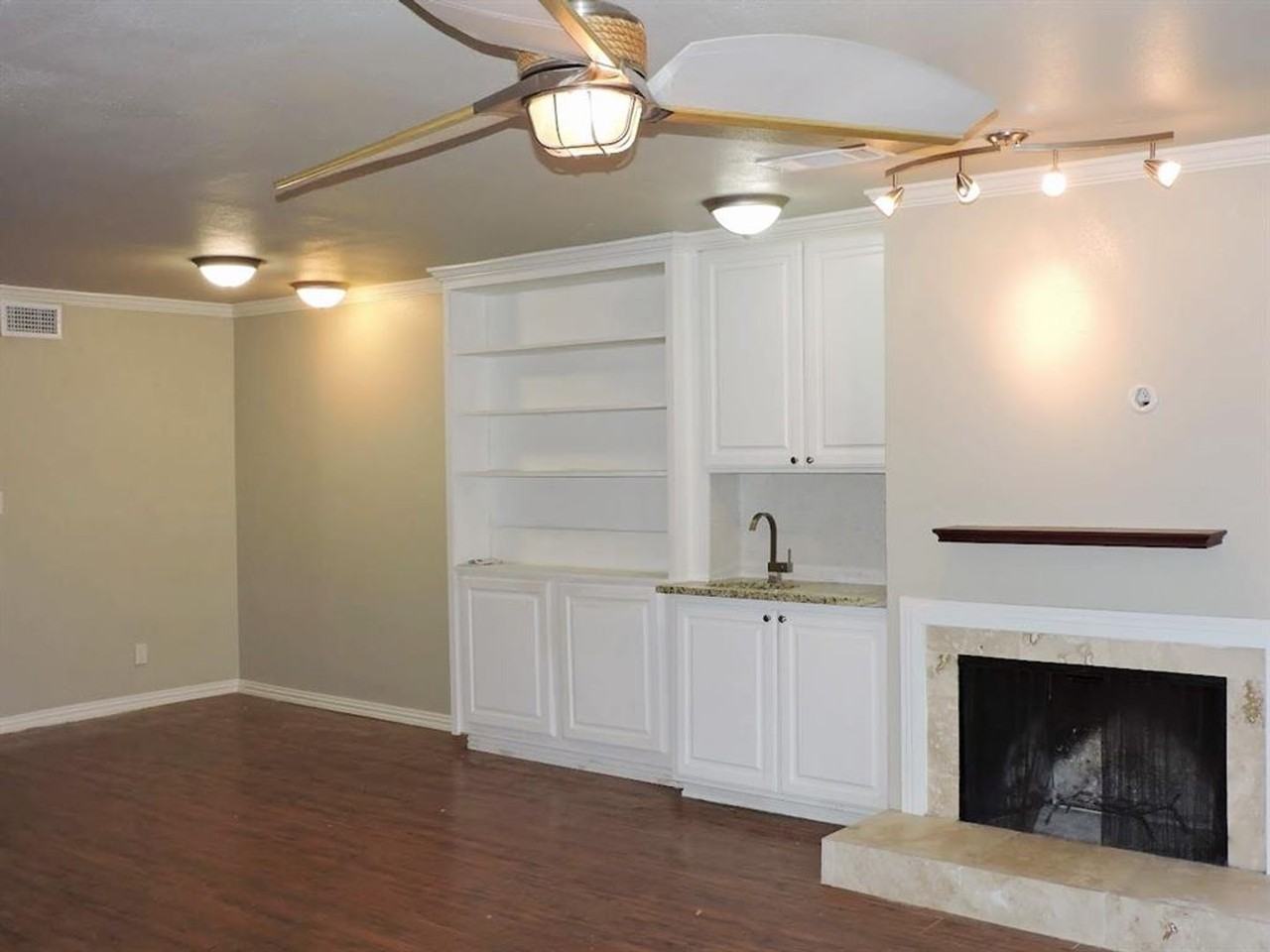 6627 Valleyside Rd - Photo 4 of 38