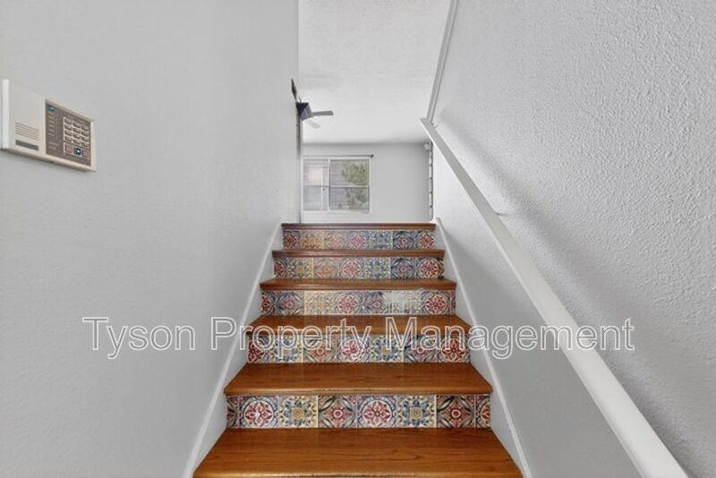 9230 Osuna Pl Ne - Photo 5 of 40