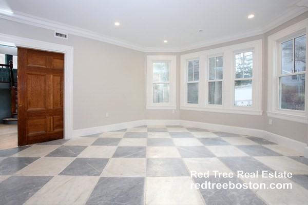 15 Lanark Rd #2 - Photo 4 of 20