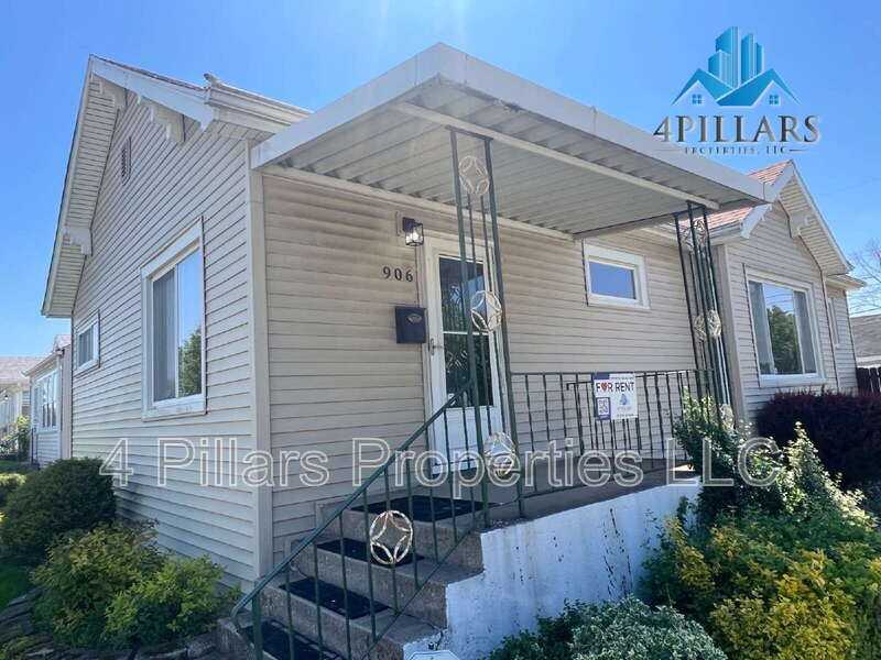906 177th Pl - Photo 3 of 43