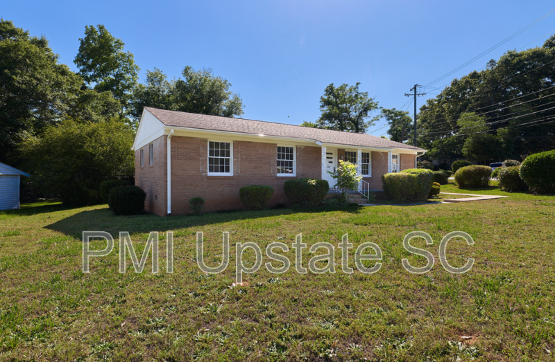 100 Truman St - Photo 4 of 21