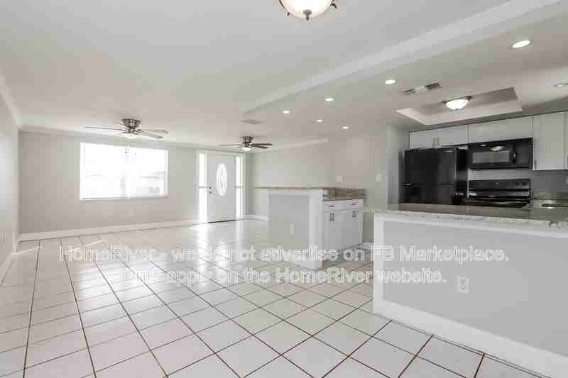 12809 College Hill Dr - Photo 5 of 17