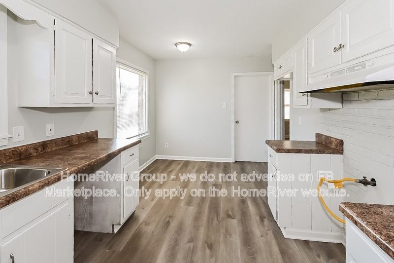4878 Fernbrook Dr - Photo 6 of 19