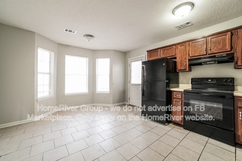 7139 Hampton Dr - Photo 5 of 17