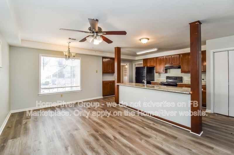 1271 Wedgewood St - Photo 5 of 17