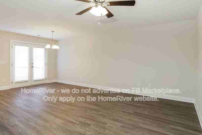 302 Beaumont Cir - Photo 2 of 20