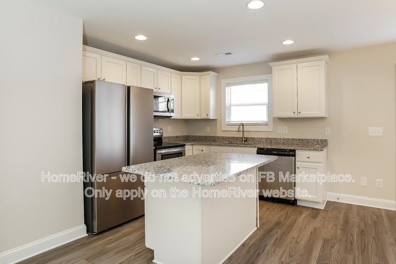 302 Beaumont Cir - Photo 3 of 20