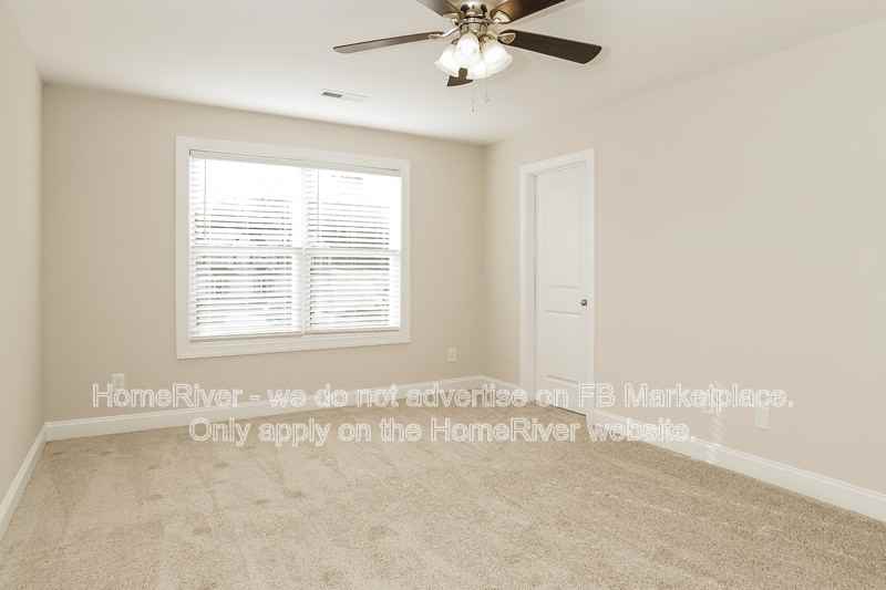 302 Beaumont Cir - Photo 6 of 20