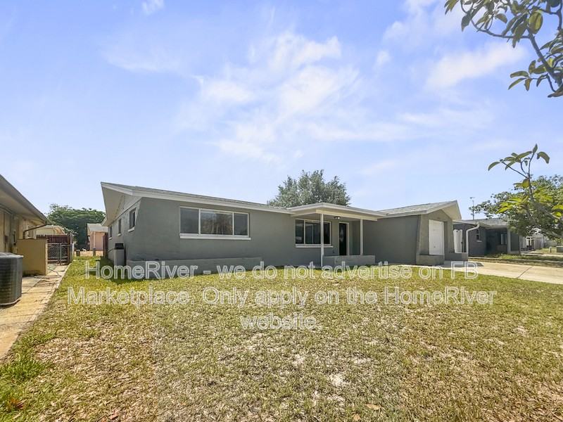 11732 Enterprise Dr - Photo 3 of 22