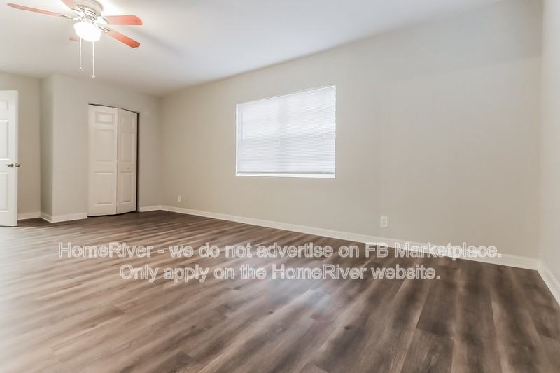 4523 Dolphin Dr - Photo 2 of 16
