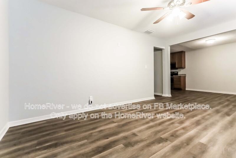 4523 Dolphin Dr - Photo 3 of 16