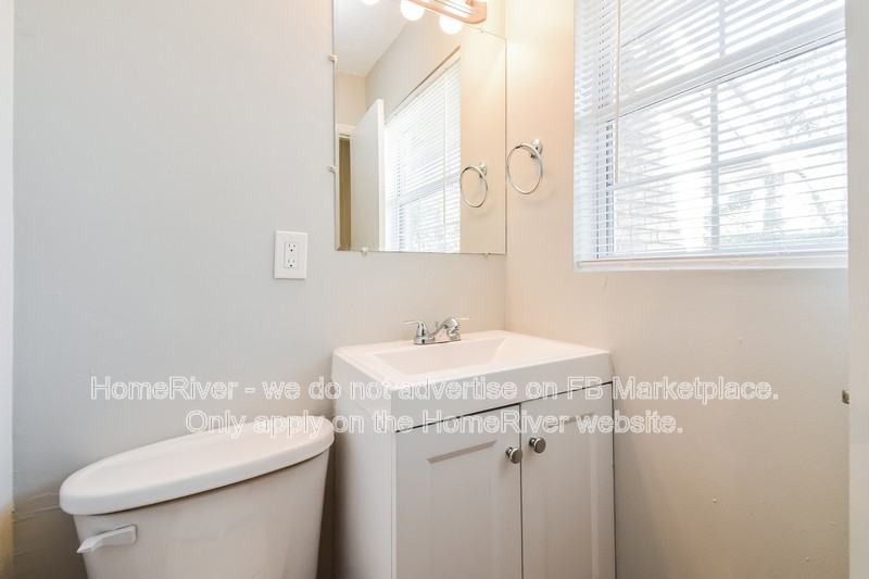 18 Westgate Park Dr - Photo 7 of 18