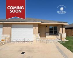 featured image of 1047 Edwards Dr Apt B #Apt B