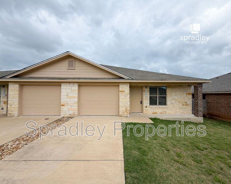 1539 Chance Ct