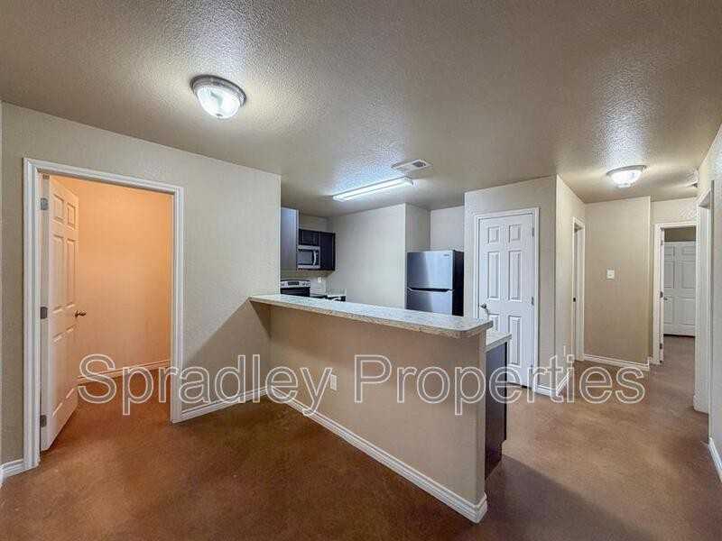 1539 Chance Ct - Photo 4 of 17