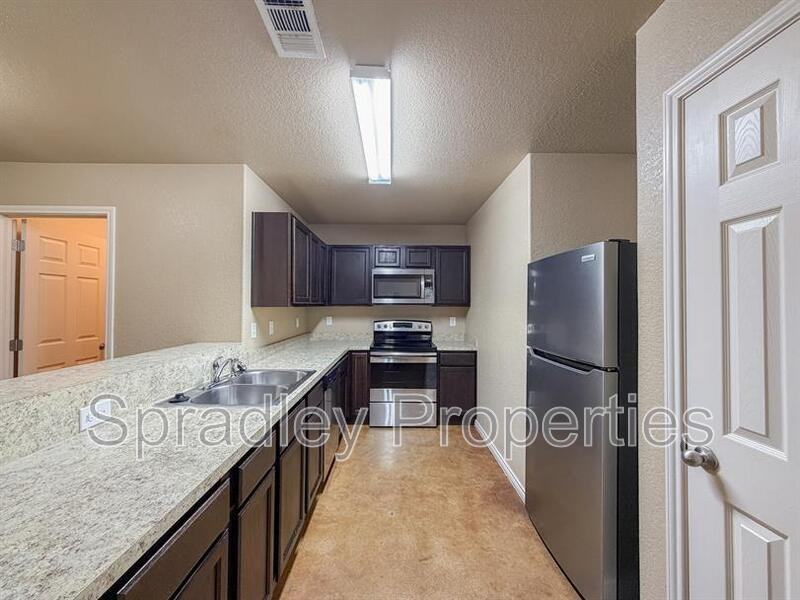 1539 Chance Ct - Photo 7 of 17