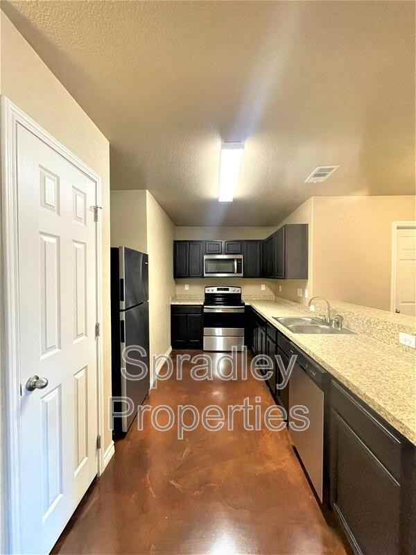 1571 Brady Way - Photo 4 of 9