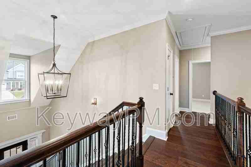 507 Windermere St - Photo 3 of 20