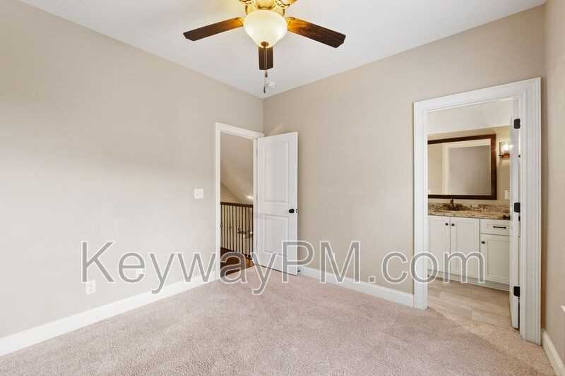 507 Windermere St - Photo 5 of 20