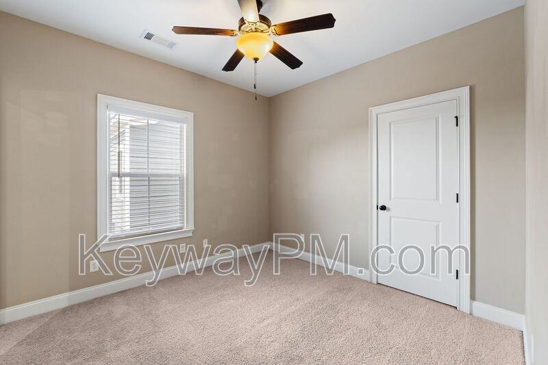 507 Windermere St - Photo 7 of 20