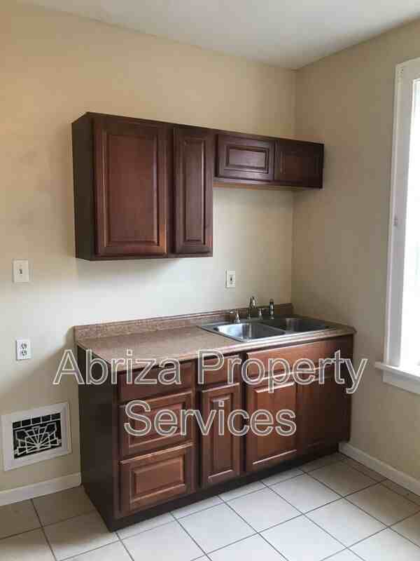 4101 Dewey Ave #2F - Photo 4 of 6