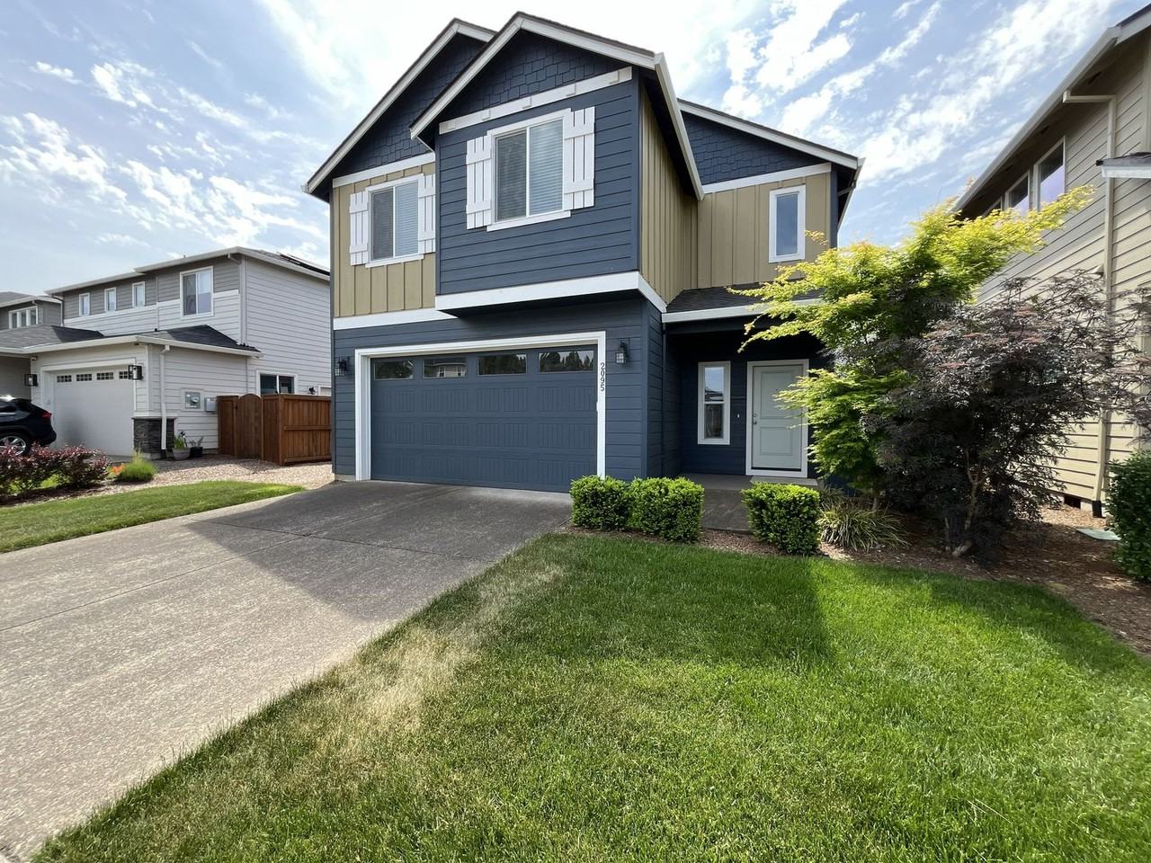 2095 S Heather St - Photo 4 of 41