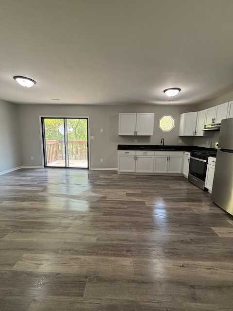 5260 -5270 Mulberry Avenue - Photo 3 of 13