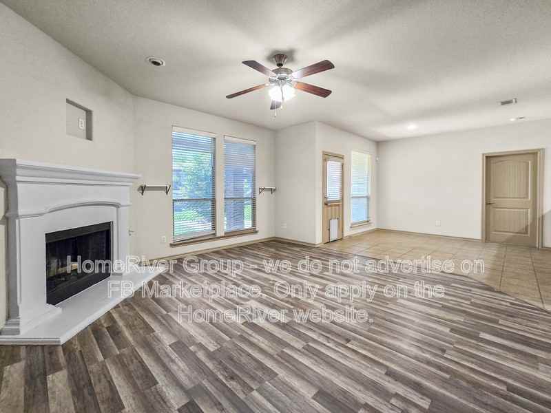 5337 Threshing Dr - Photo 3 of 18