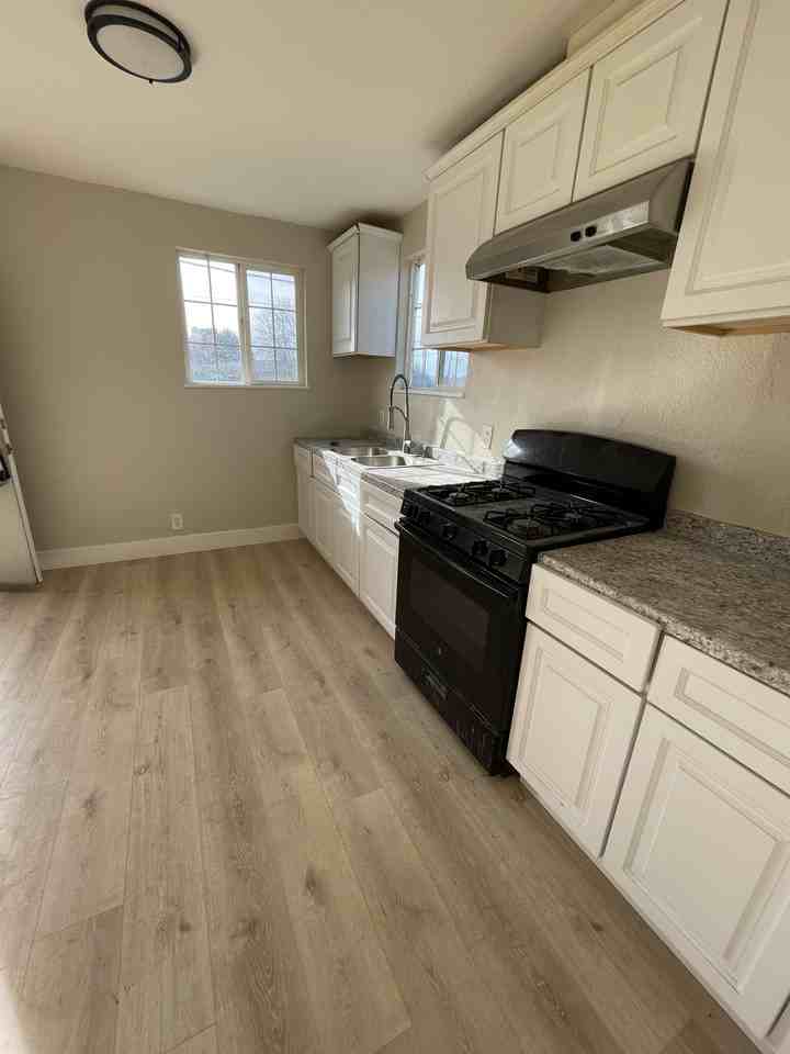 5891 Montclair Avenue-New - Photo 6 of 12