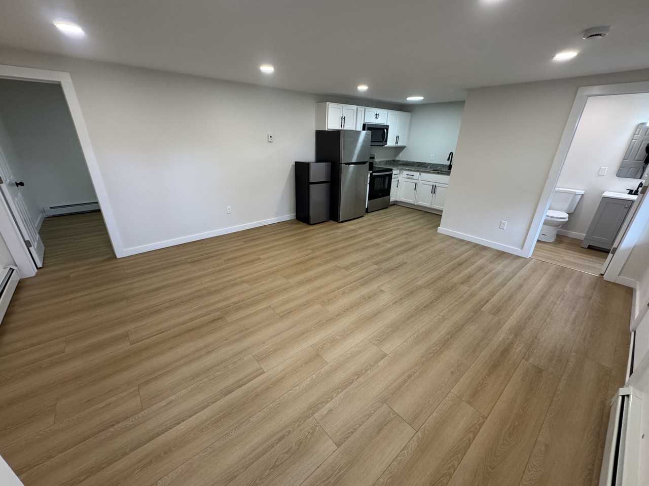 98 East Market Street - Photo 6 of 30