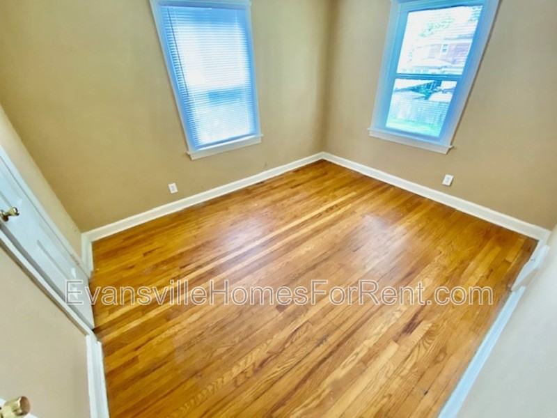 1228 S Roosevelt Dr - Photo 6 of 8