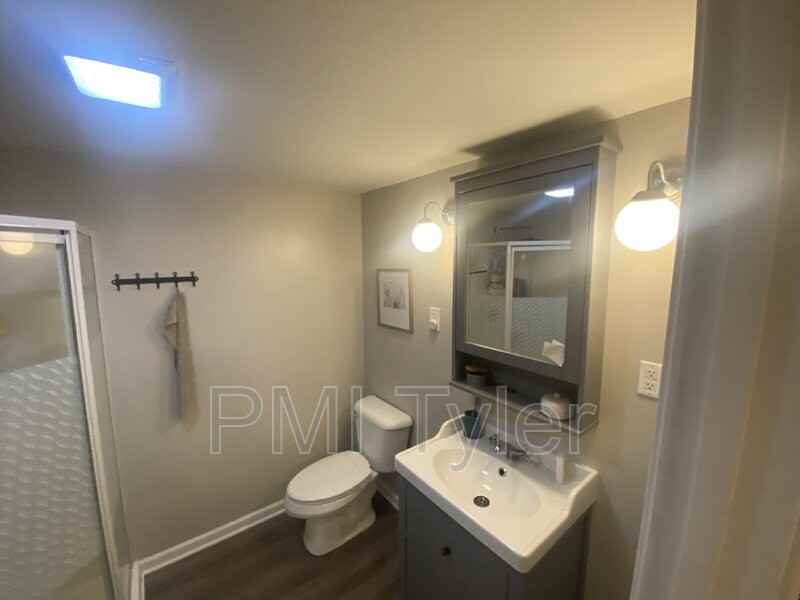 12624 Coleman St - Photo 7 of 19