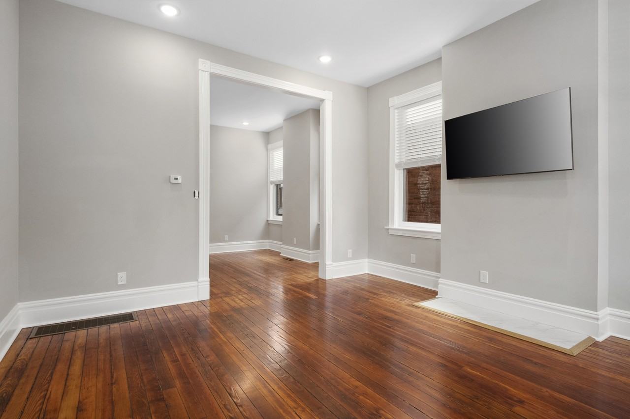 4244 Norfolk Avenue - Photo 2 of 6