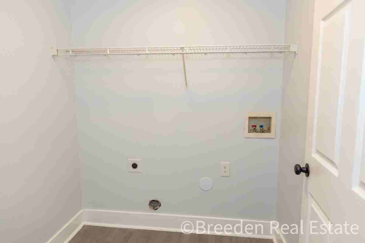 341-01: East Harper Ave Apartments - Photo 6 of 17