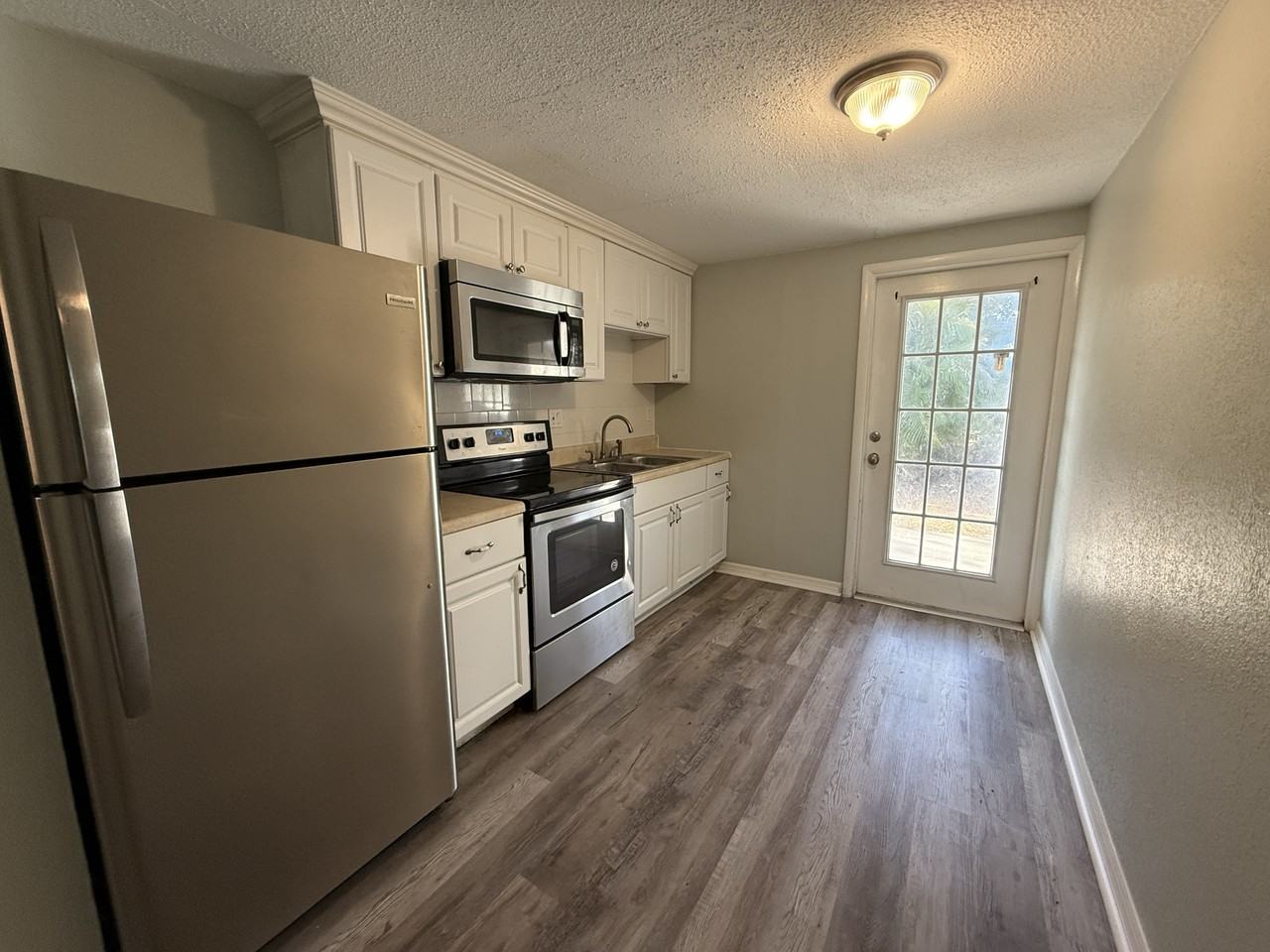 350 North Elm Street - 6 - Photo 3 of 10