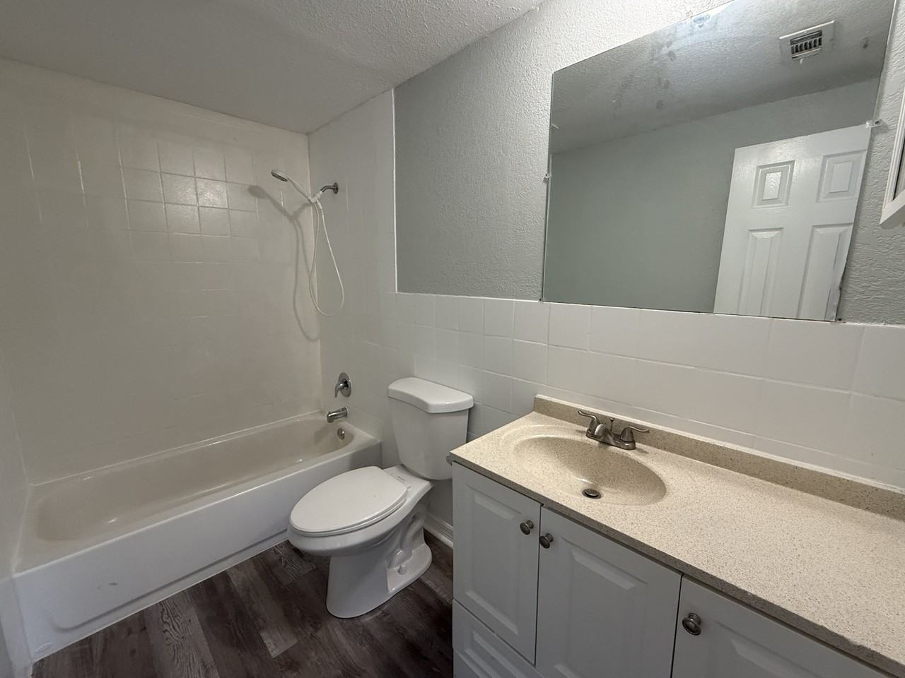 350 North Elm Street - 6 - Photo 7 of 10