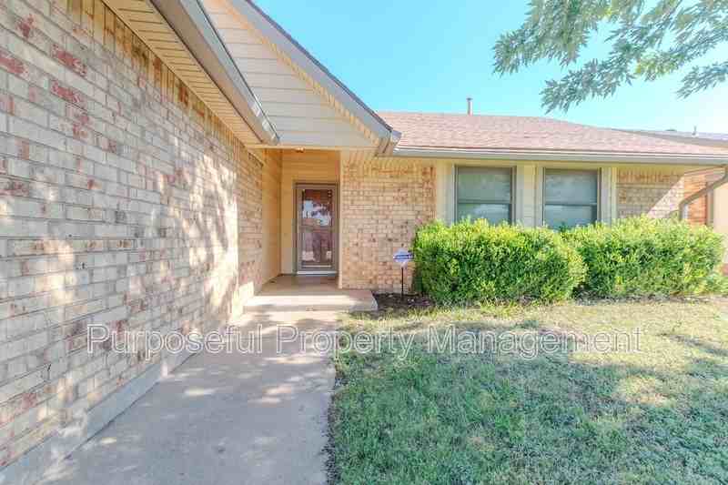 3145 Sw 96th St - Photo 3 of 29