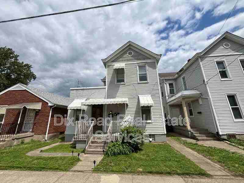 1310 Shuler Ave #2 - Photo 3 of 17