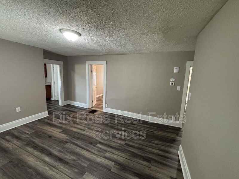 3414 Gamble Ave #1stFL - Photo 5 of 17