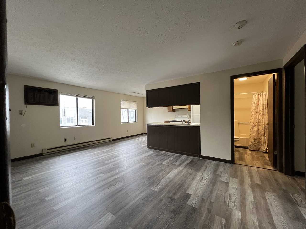 Loder Apartments - Photo 6 of 12